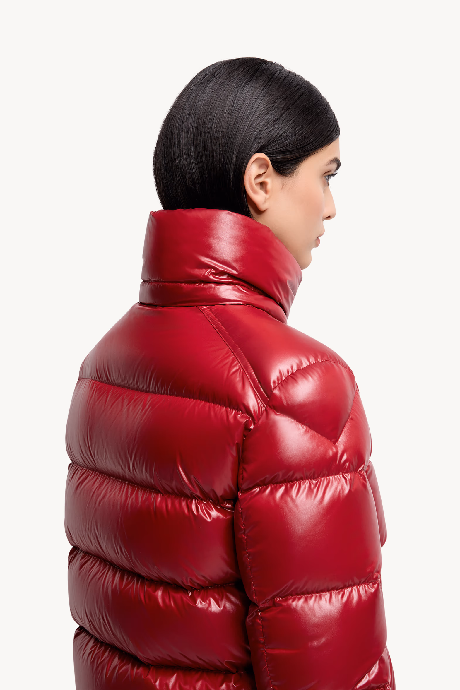 Doudoune courte à capuche Maire Femmes Bordeaux Moncler 6